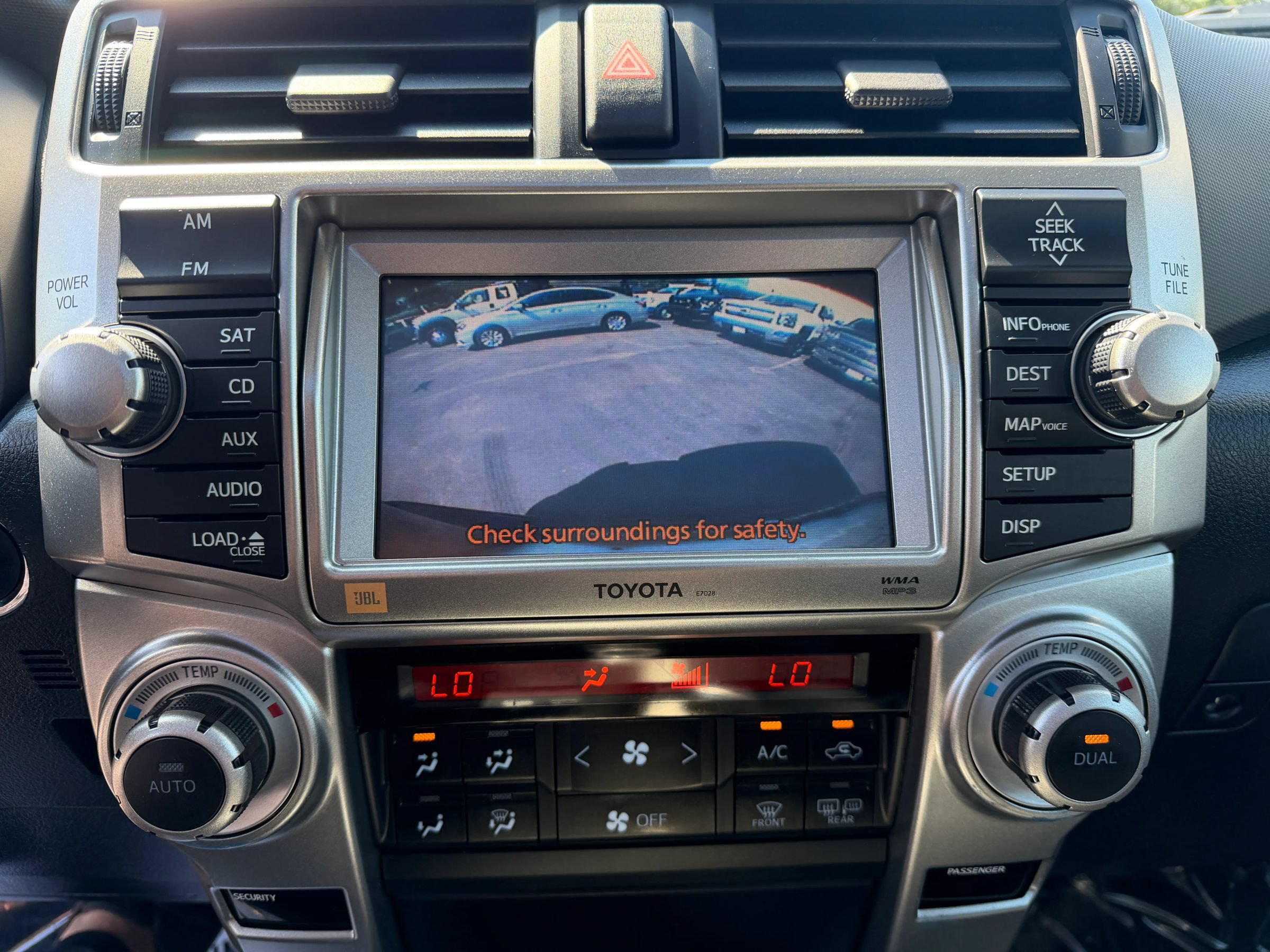 Used 2012 Toyota 4Runner Limited AWD/4WD image 15