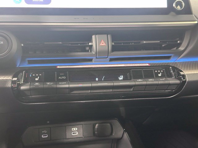 Certified 2024 Toyota Prius XLE AWD/4WD image 20