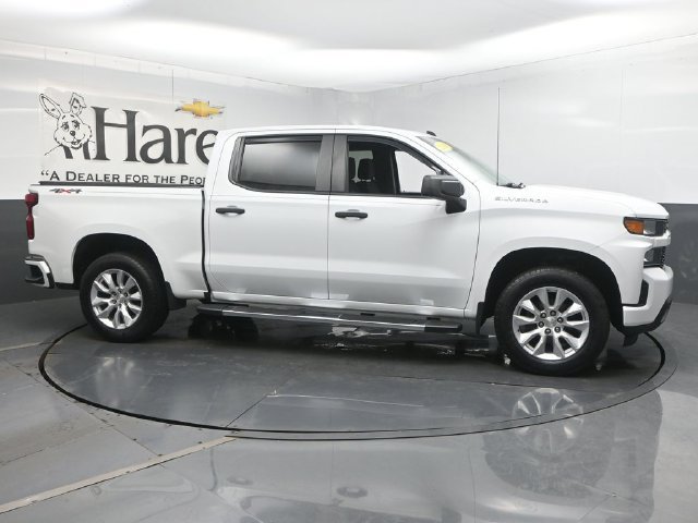 Used 2020 Chevrolet Silverado 1500 Custom w/ Custom Value Package AWD/4WD image 1