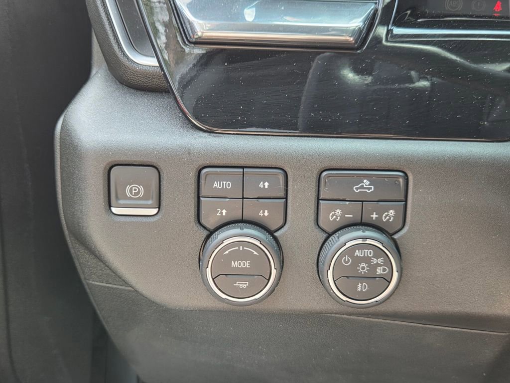 Used 2023 Chevrolet Silverado 1500 RST w/ Convenience Package II AWD/4WD image 24