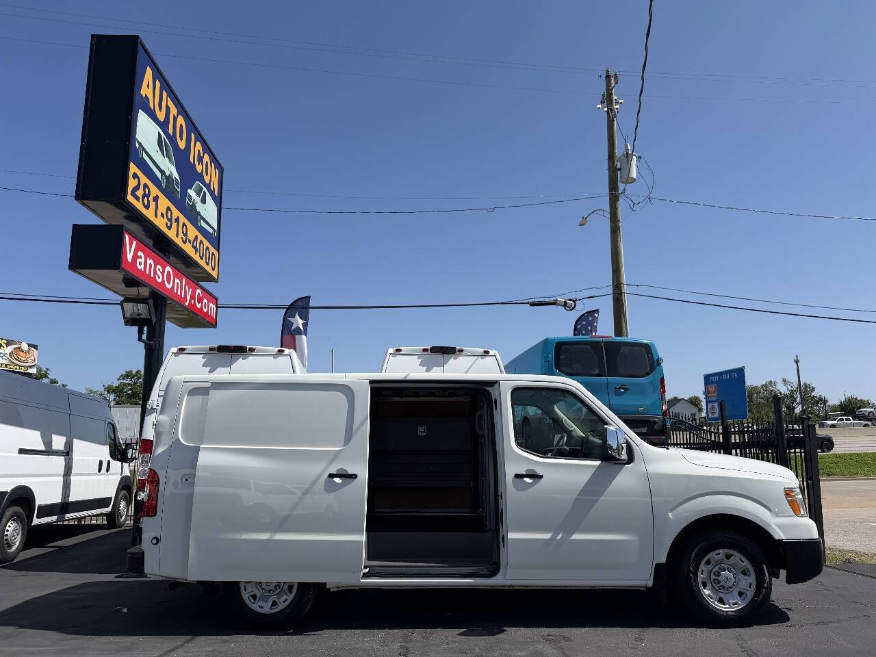 Used 2021 Nissan NV 2500 SV RWD image 5