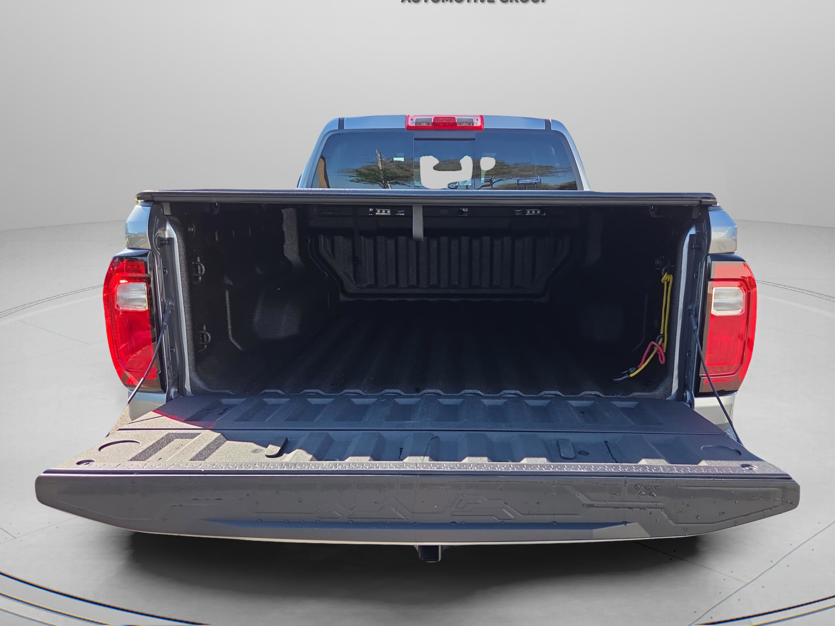 Used 2024 GMC Canyon Elevation w/ Convenience Package image 13