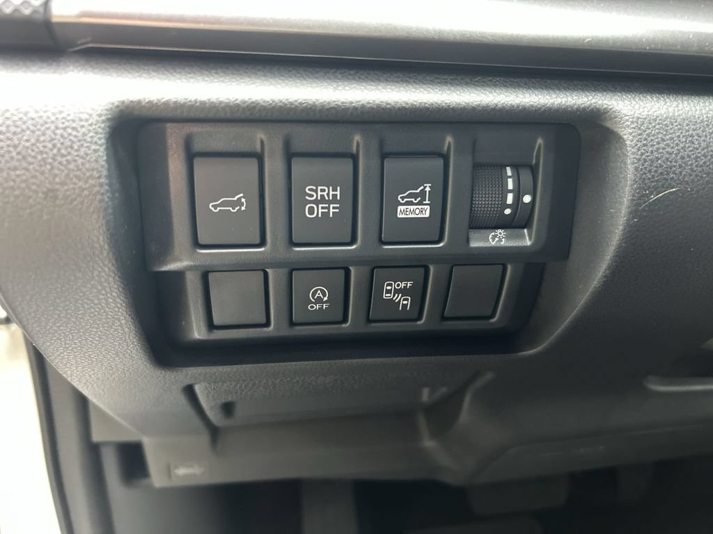 Certified 2023 Subaru Forester Premium AWD/4WD image 17