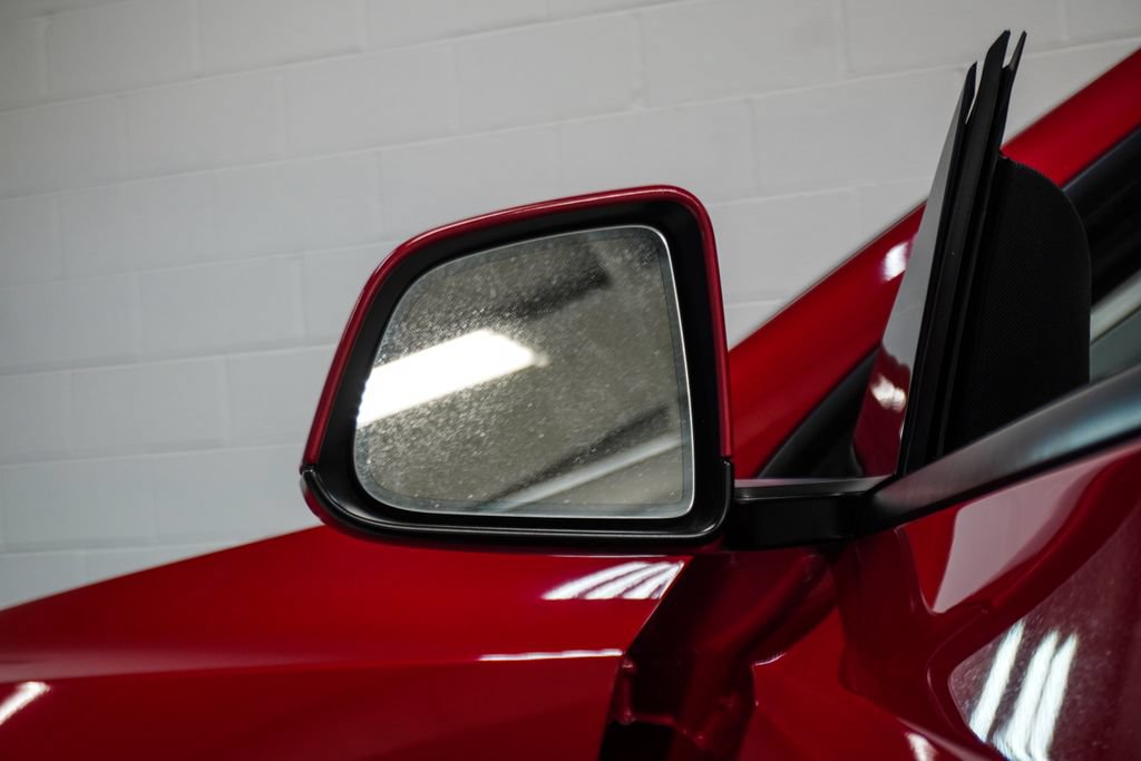 Used 2022 Tesla Model Y Long Range AWD/4WD image 34