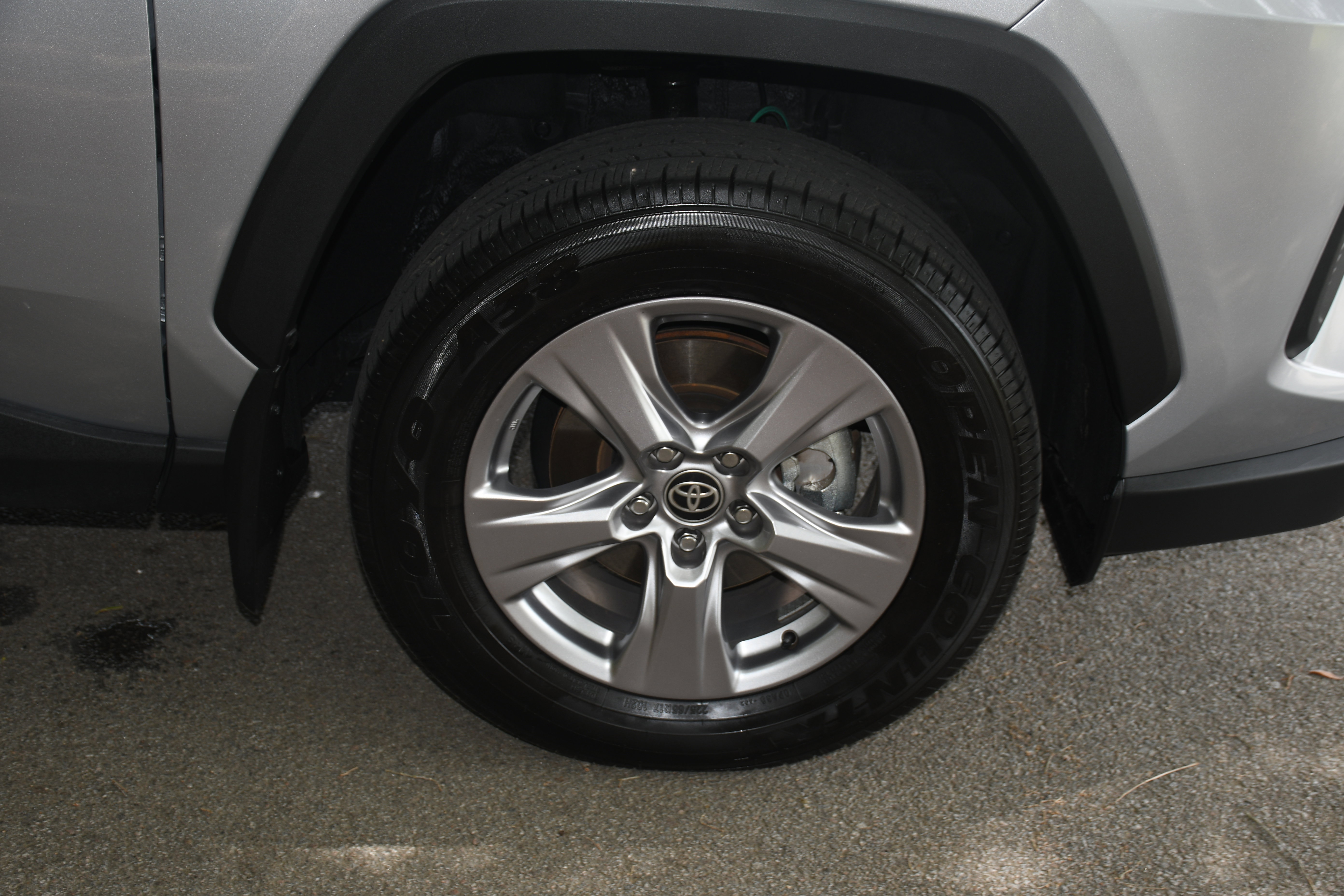 Certified 2025 Toyota RAV4 XLE w/ Convenience Package FWD image 21