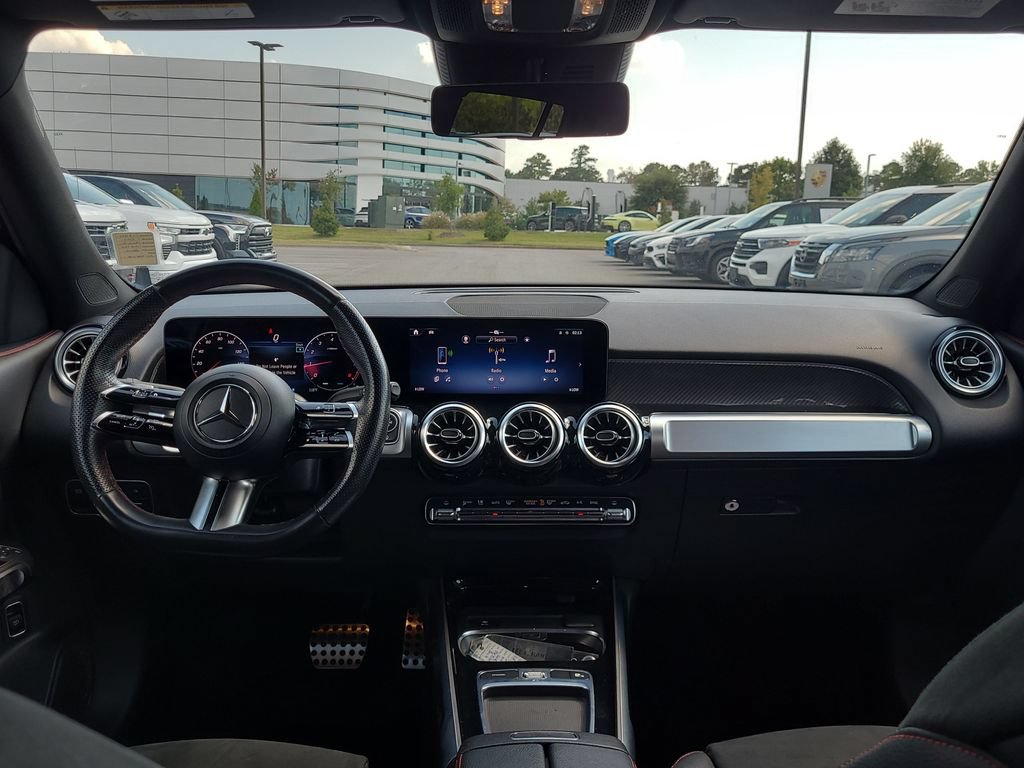 Used 2024 Mercedes-Benz GLB 250 image 21