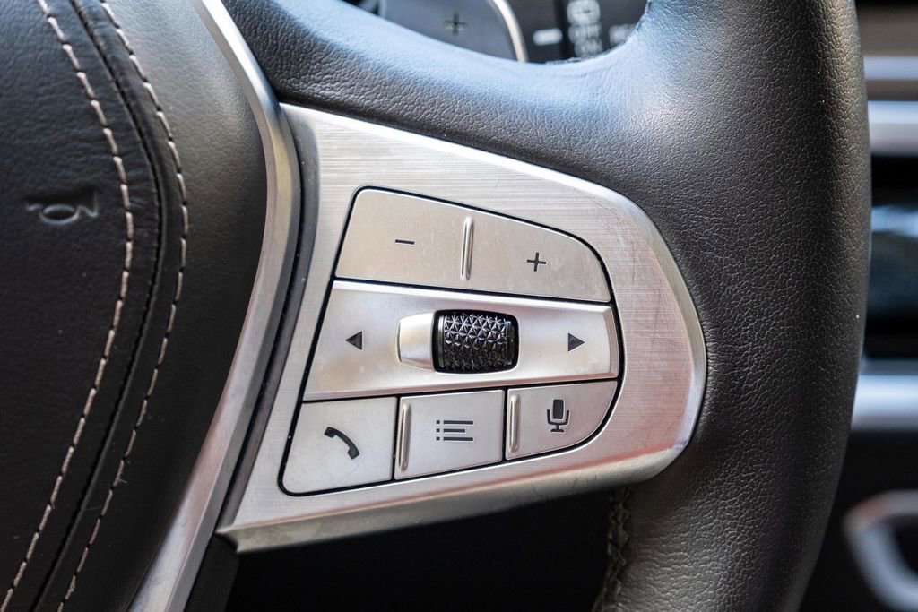Used 2024 BMW X7 xDrive40i w/ Executive Package AWD/4WD image 25