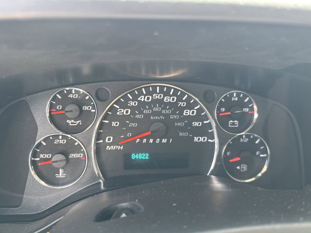 Used 2010 GMC Savana 3500 Extended w/ Chrome Appearance Package RWD image 30