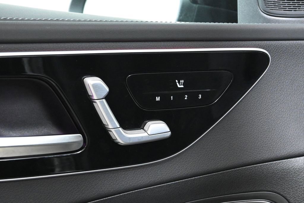 Certified 2025 Mercedes-Benz C 300 4MATIC Sedan image 28