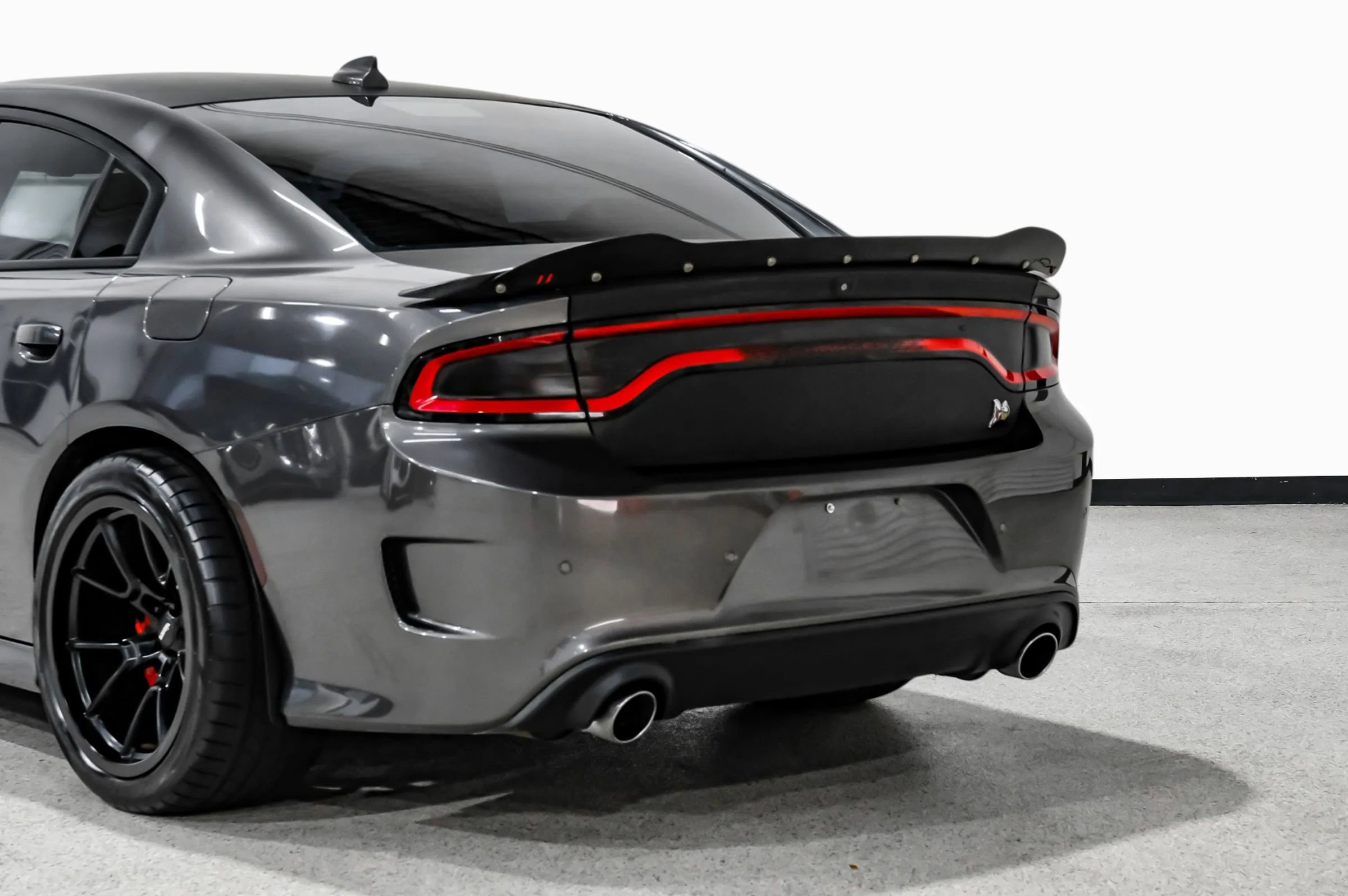 Used 2019 Dodge Charger Scat Pack w/ Dynamics Package RWD image 15