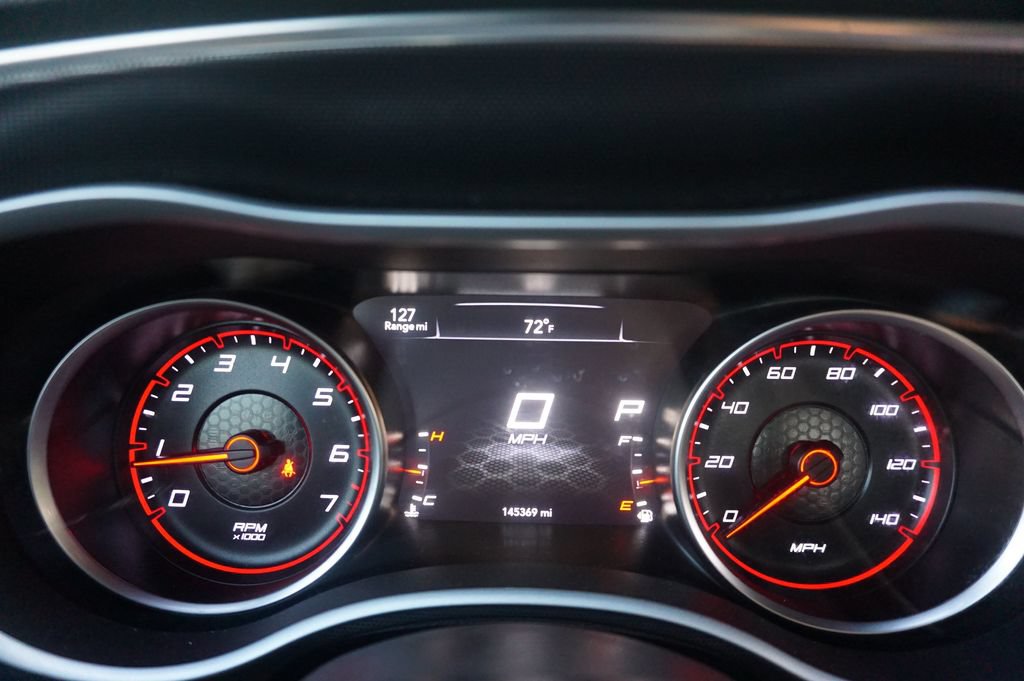 Used 2018 Dodge Charger SXT Plus w/ Navigation & Travel Group RWD image 6