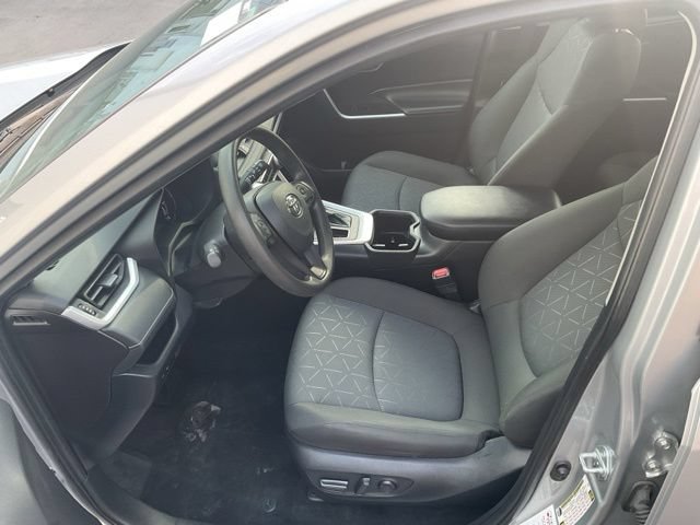 Used 2024 Toyota RAV4 XLE AWD/4WD image 11