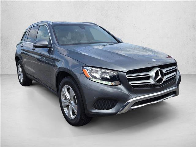 Used 2017 Mercedes-Benz GLC 300 4MATIC image 3