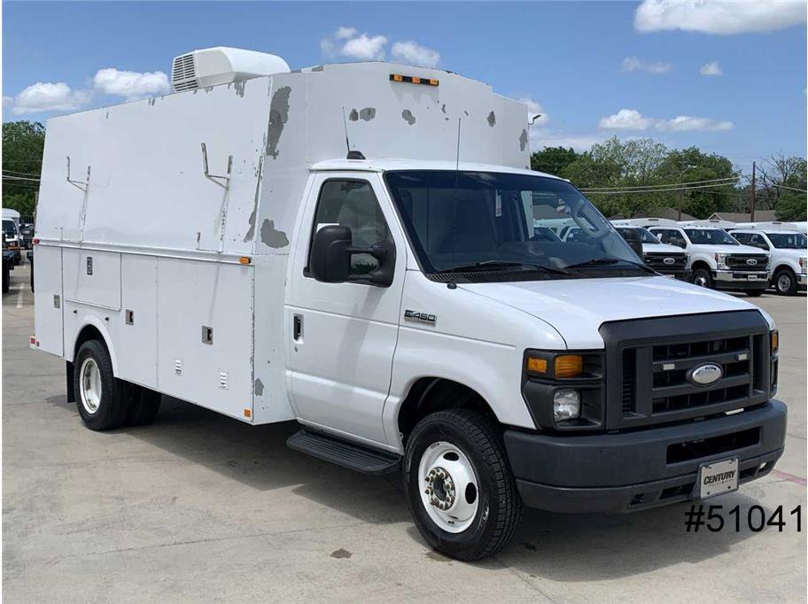 Used 2015 Ford E-450 and Econoline 450 Super Duty w/ Power Windows & Locks Group image 3