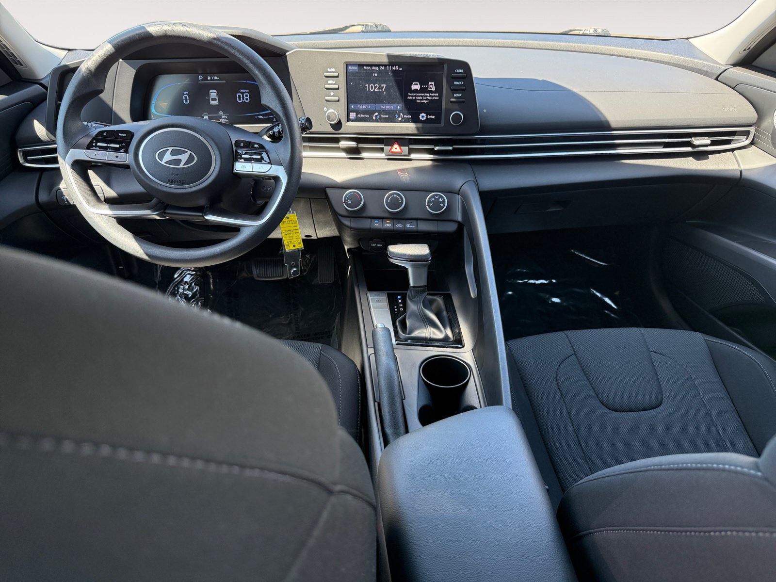 Certified 2026 Hyundai Elantra SE FWD image 15