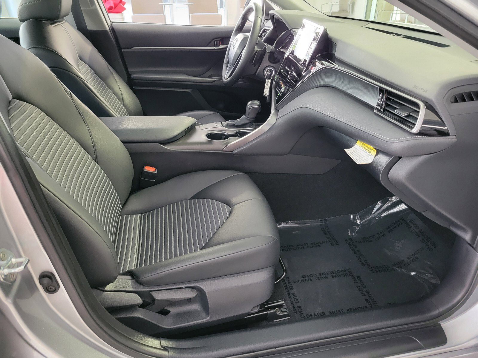 Used 2023 Toyota Camry SE FWD image 15