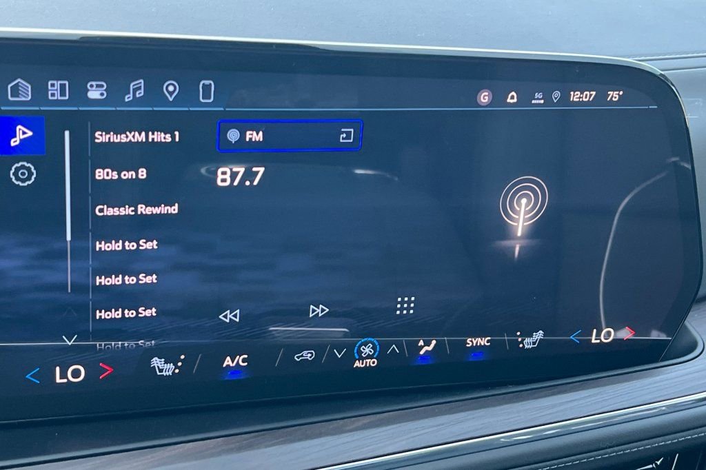 New 2026 Chevrolet Tahoe Z71 w/ Z71 Off-Road Package AWD/4WD image 16