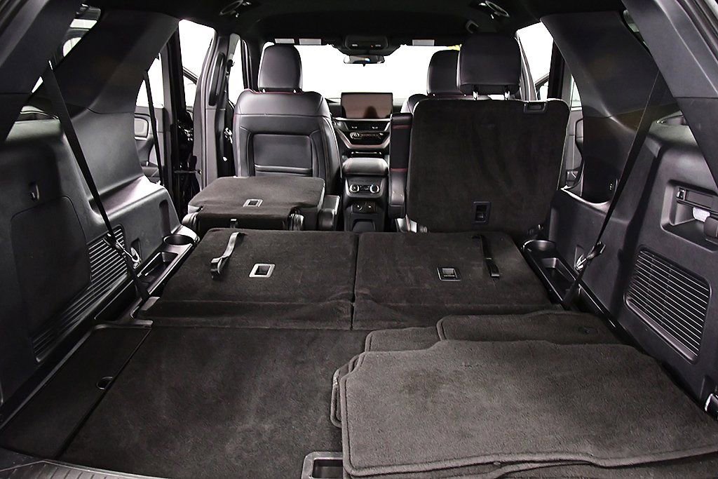 Used 2025 Ford Explorer ST-Line image 30