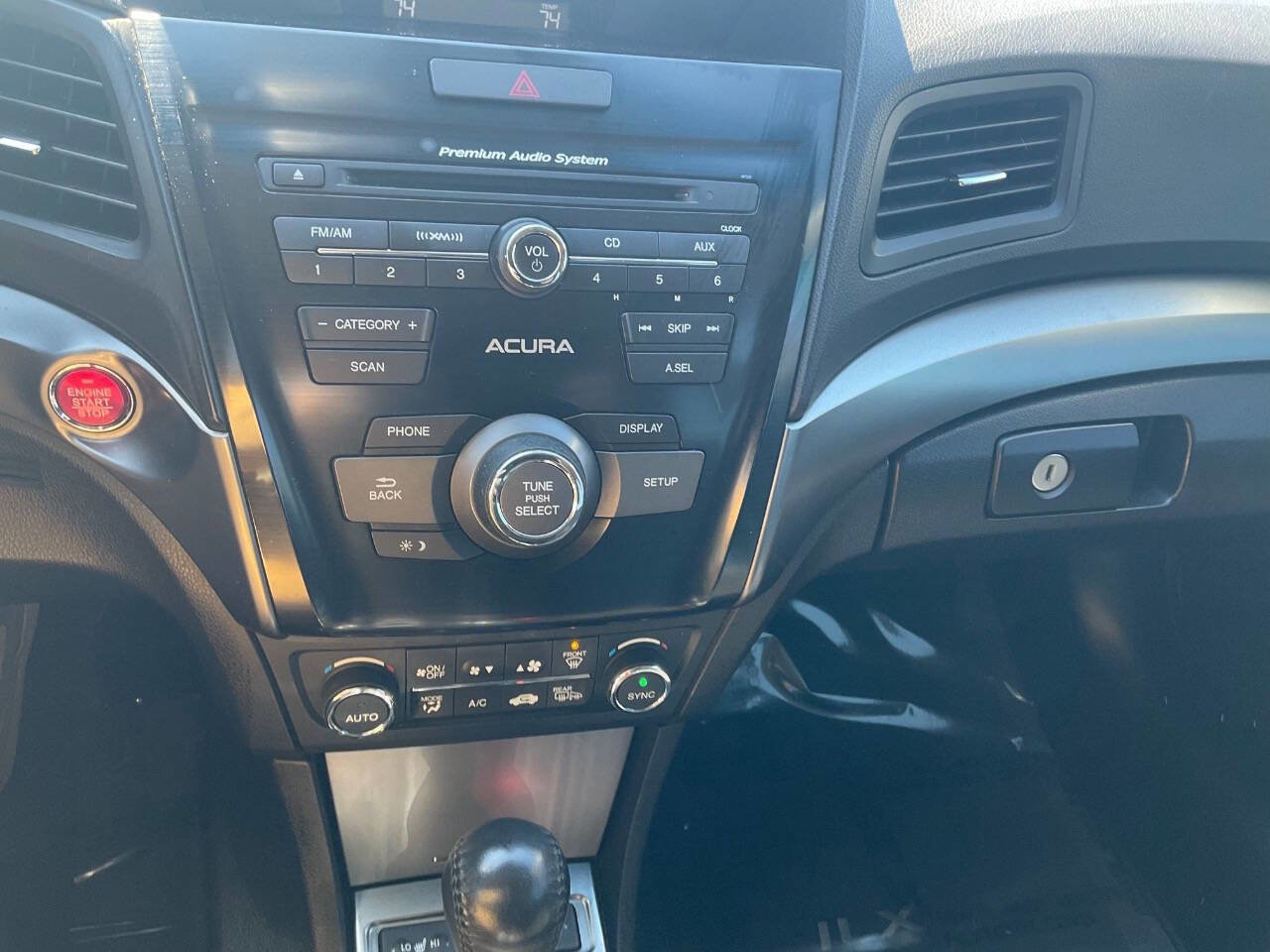 Used 2013 Acura ILX w/ Premium Package image 18