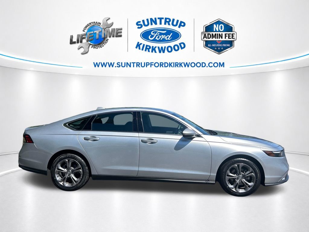 Used 2024 Honda Accord EX image 2