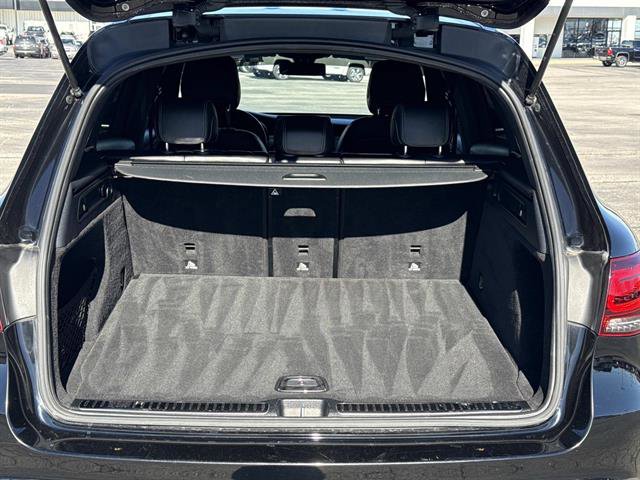 Used 2021 Mercedes-Benz GLC 300 4MATIC image 10