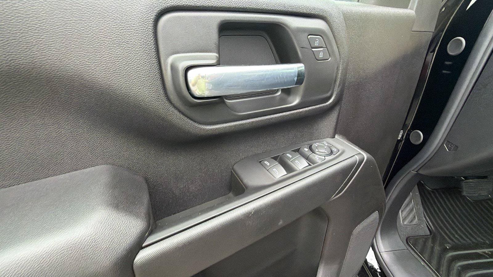 New 2026 Chevrolet Silverado 2500 Custom w/ Custom Value Package AWD/4WD image 15