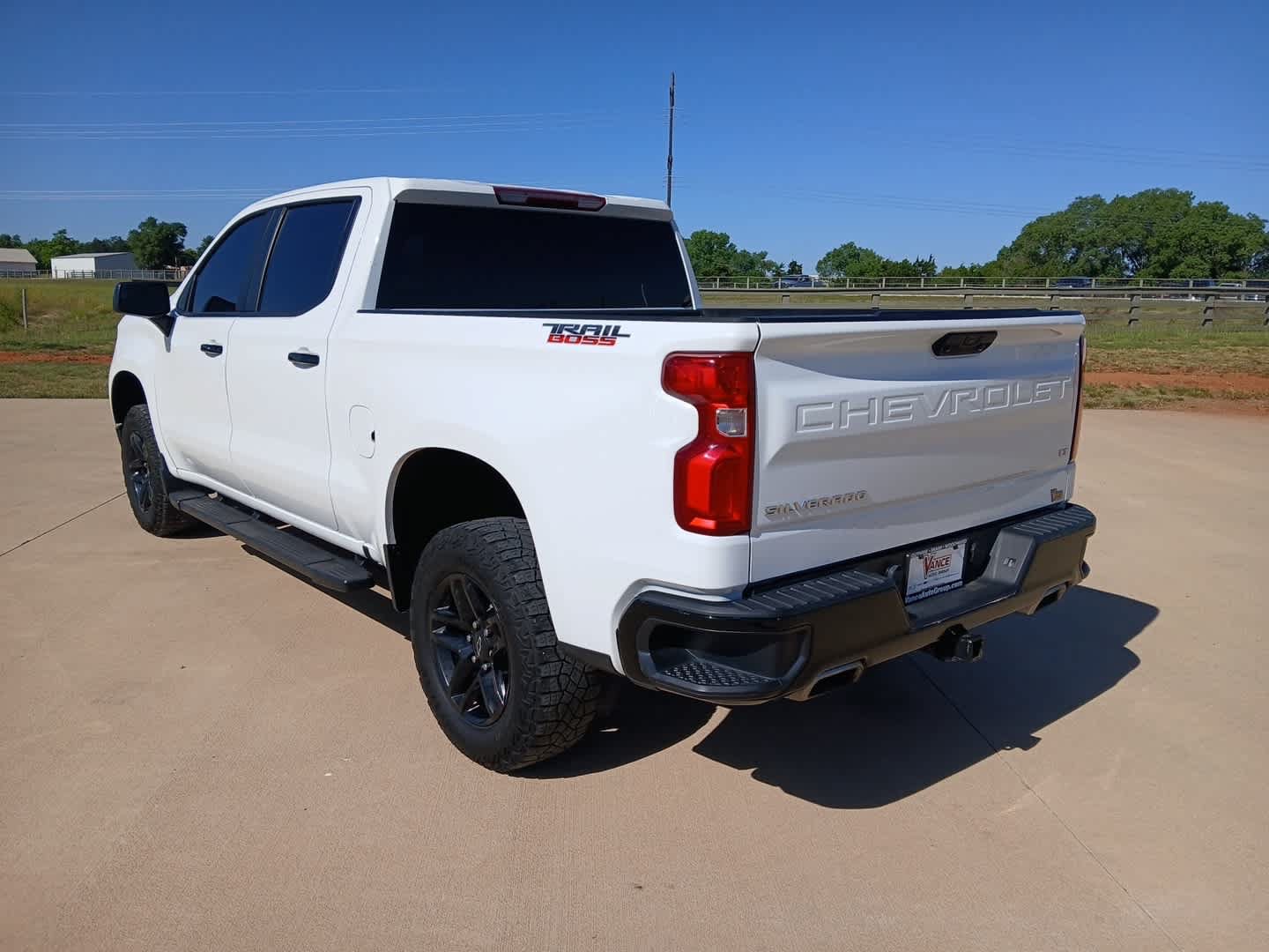 Used 2023 Chevrolet Silverado 1500 LT Trail Boss w/ Protection Package AWD/4WD image 6