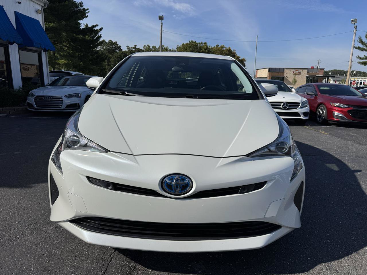 Used 2018 Toyota Prius Two w/ Prius Two Safety Plus Package FWD image 2