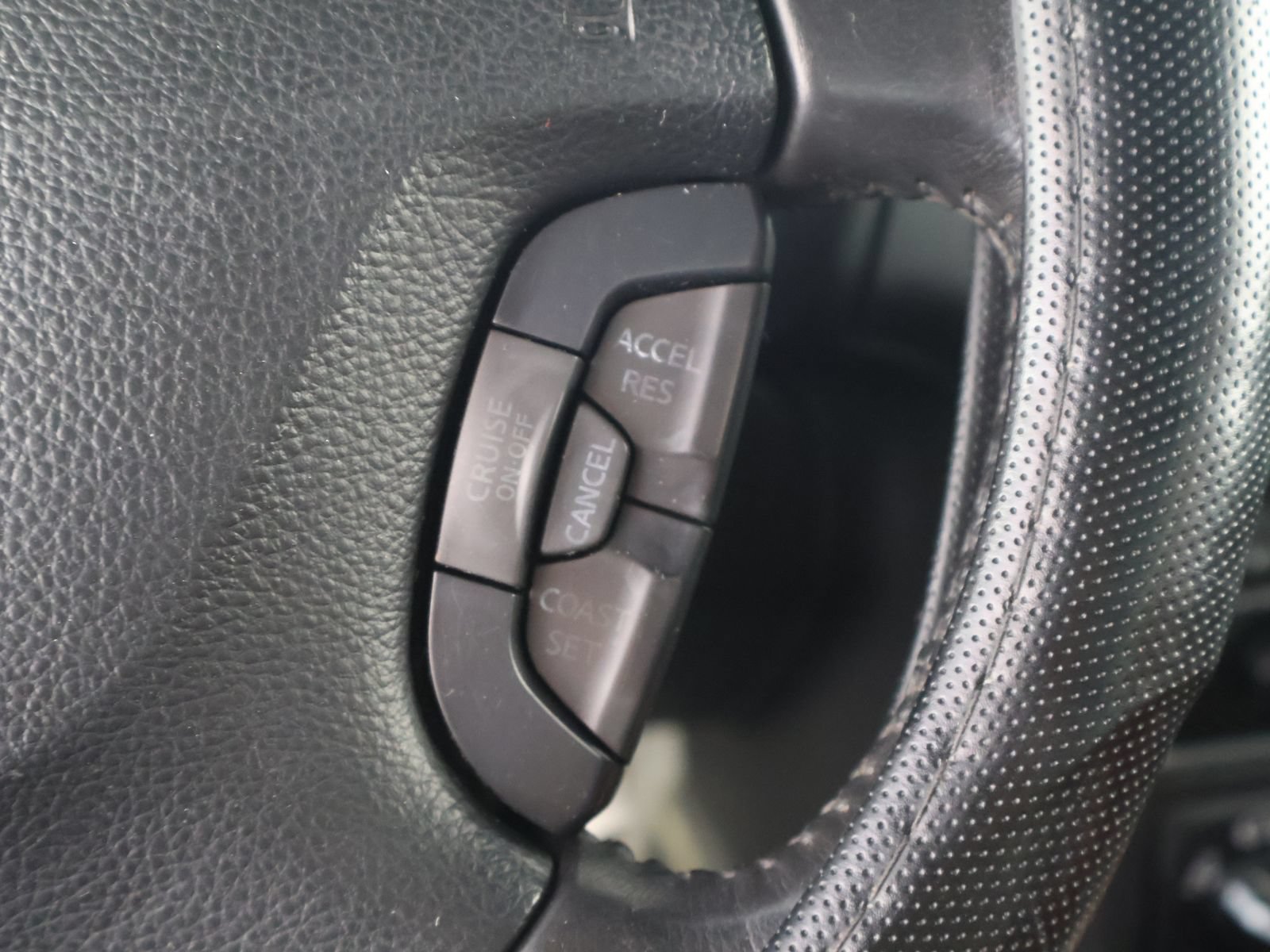 Used 2003 INFINITI QX4 4WD image 35
