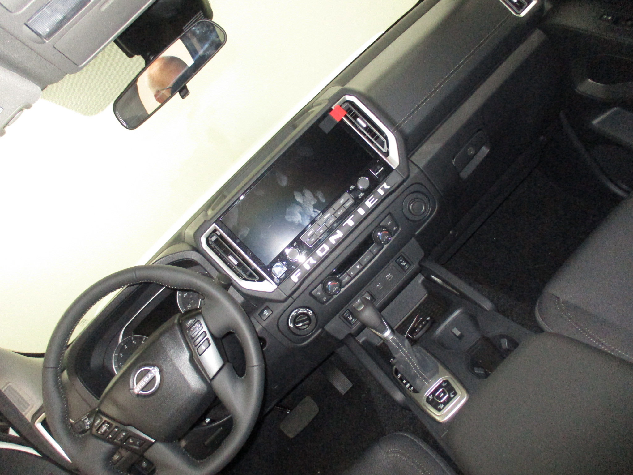 New 2026 Nissan Frontier SV w/ SV Convenience Package AWD/4WD image 17