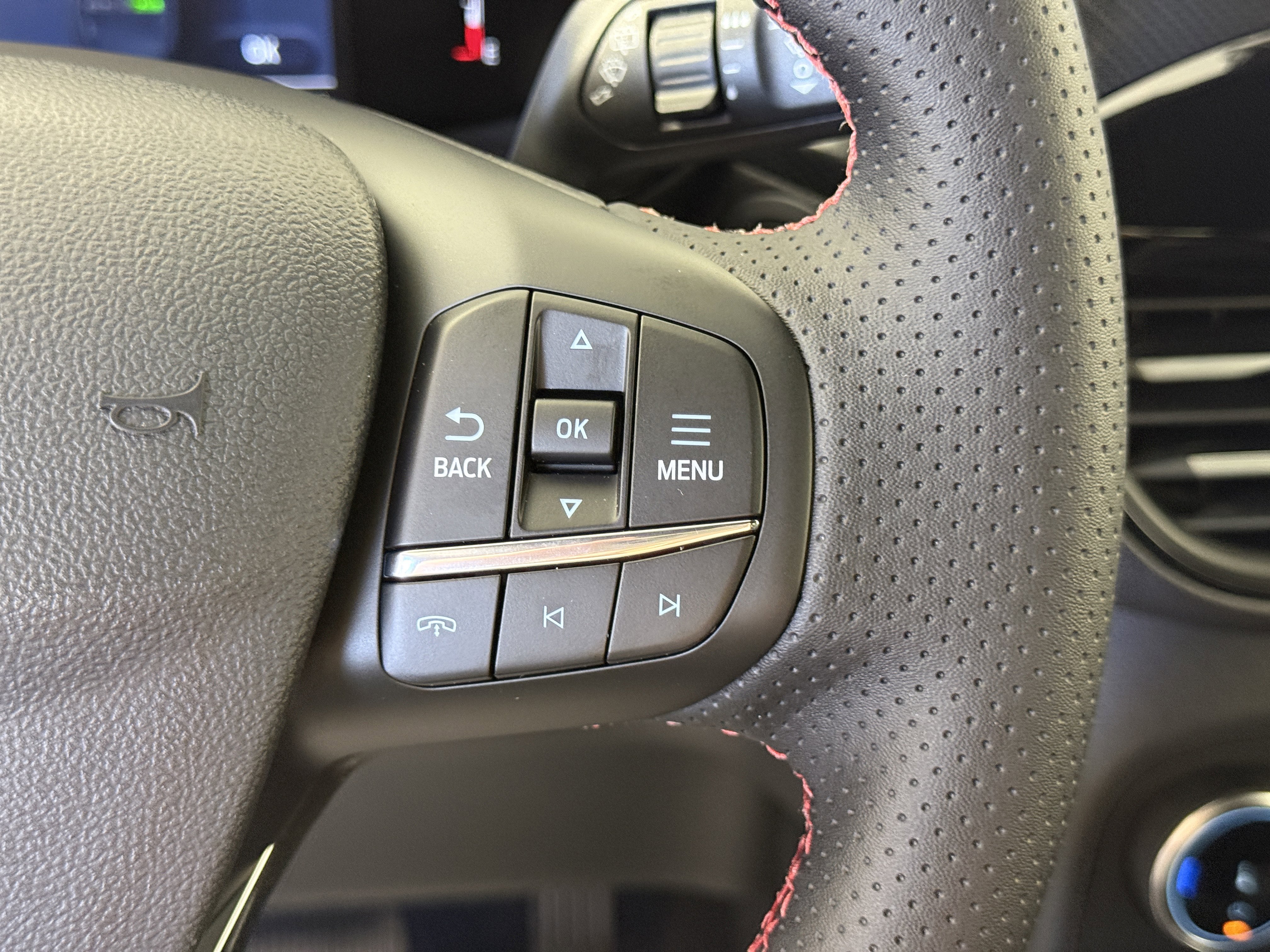 New 2026 Ford Escape ST-Line image 27