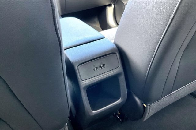 Used 2025 Chevrolet Trax LT FWD image 10