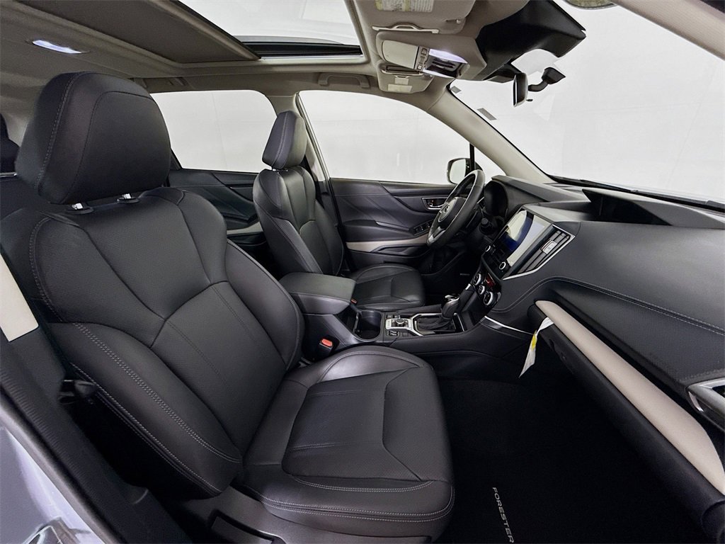 Used 2024 Subaru Forester Limited image 30