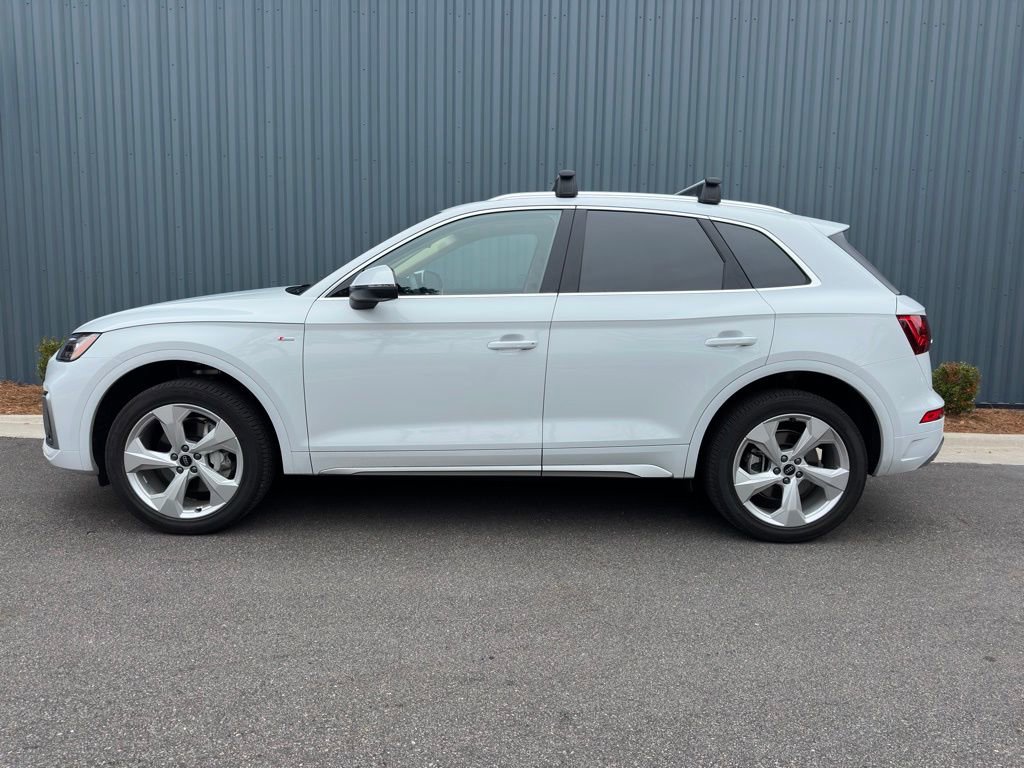 Used 2024 Audi Q5 2.0T Premium Plus image 3