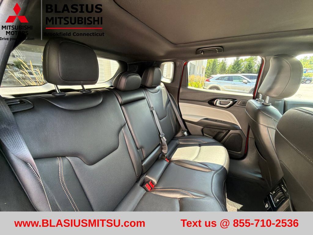 Used 2023 Jeep Compass Limited w/ Sun and Sound Group AWD/4WD image 46