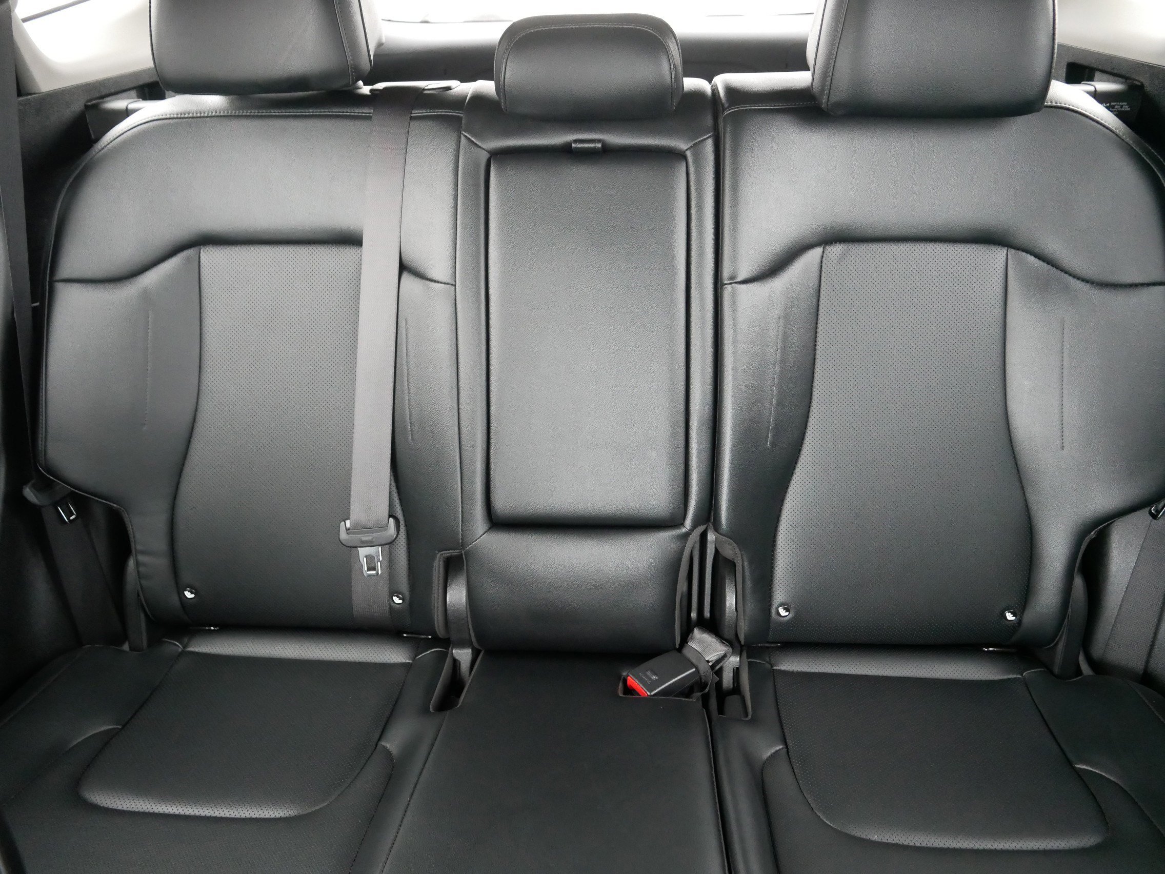 Used 2023 Kia Sportage EX image 13