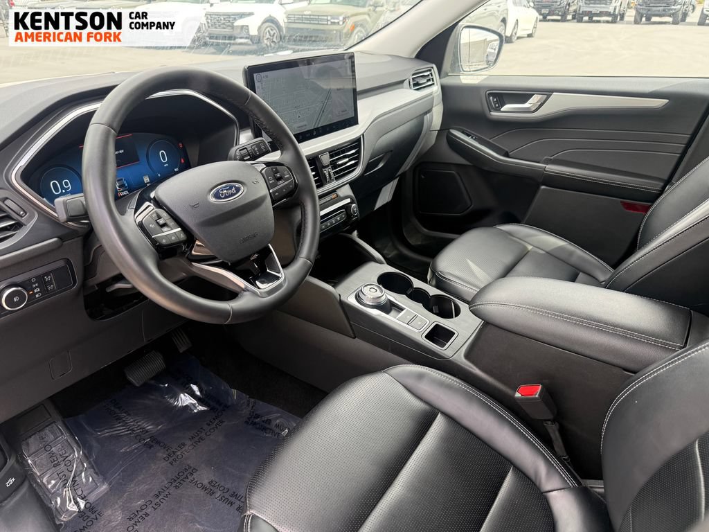Used 2024 Ford Escape Platinum AWD/4WD image 27