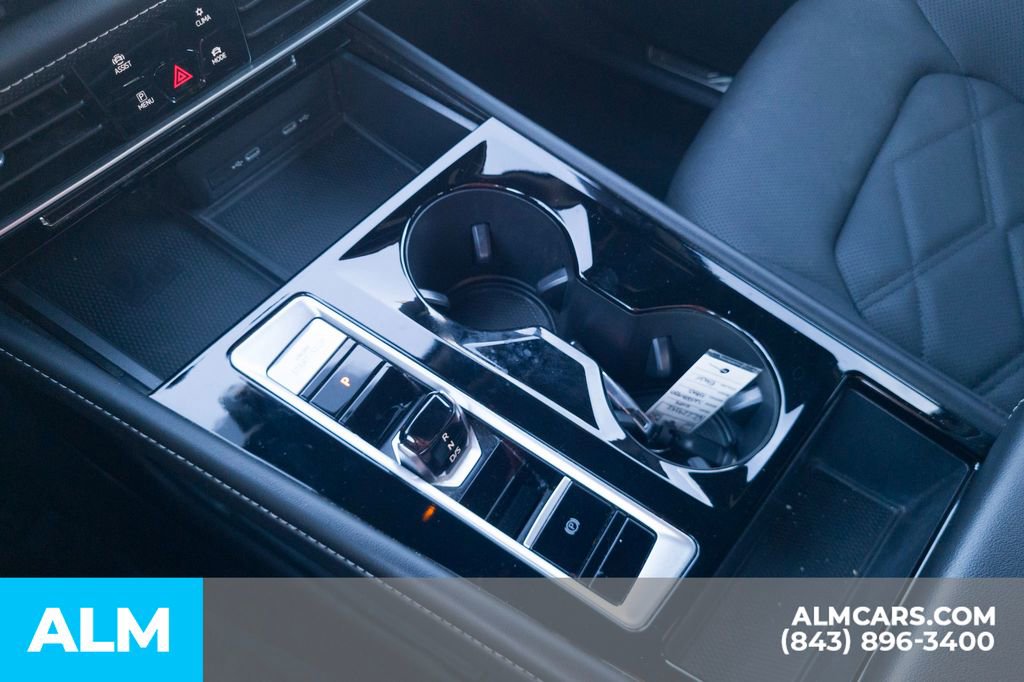 Used 2024 Volkswagen Atlas Cross Sport SE image 28