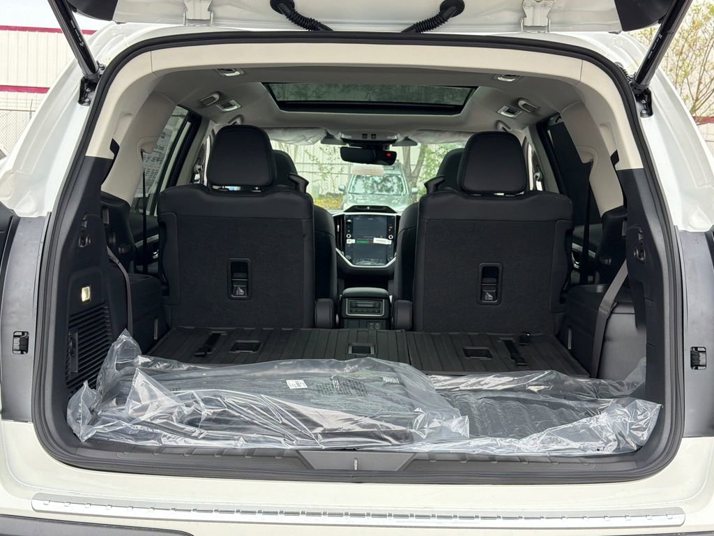 New 2026 Subaru Ascent Limited AWD/4WD image 12