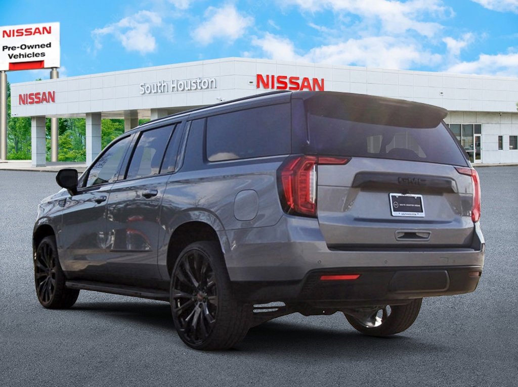 Used 2024 GMC Yukon XL SLE w/ Gmc Pro Safety Plus Package image 3