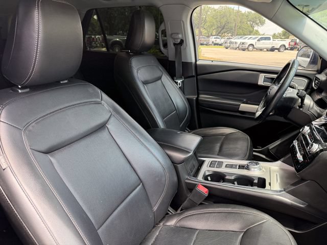 Used 2022 Ford Explorer Limited w/ Equipment Group 301A RWD image 14