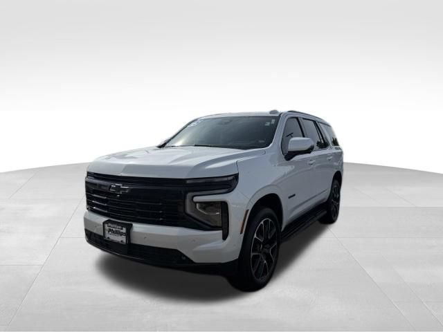 Used 2025 Chevrolet Tahoe RST w/ Advanced Technology Package AWD/4WD image 3