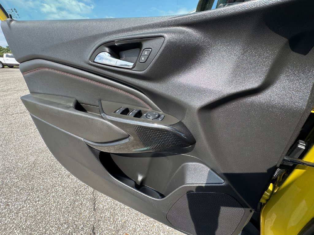 Used 2024 Chevrolet Trax RS w/ Driver Confidence Package FWD image 26