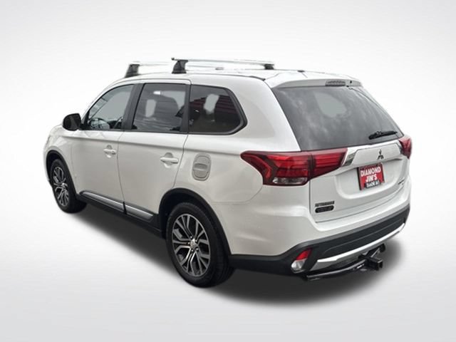 Used 2016 Mitsubishi Outlander SE FWD image 3