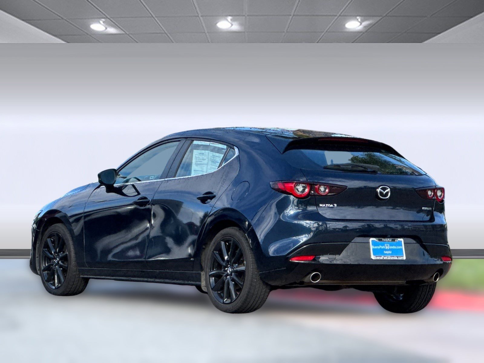 Used 2024 MAZDA MAZDA3 s image 3