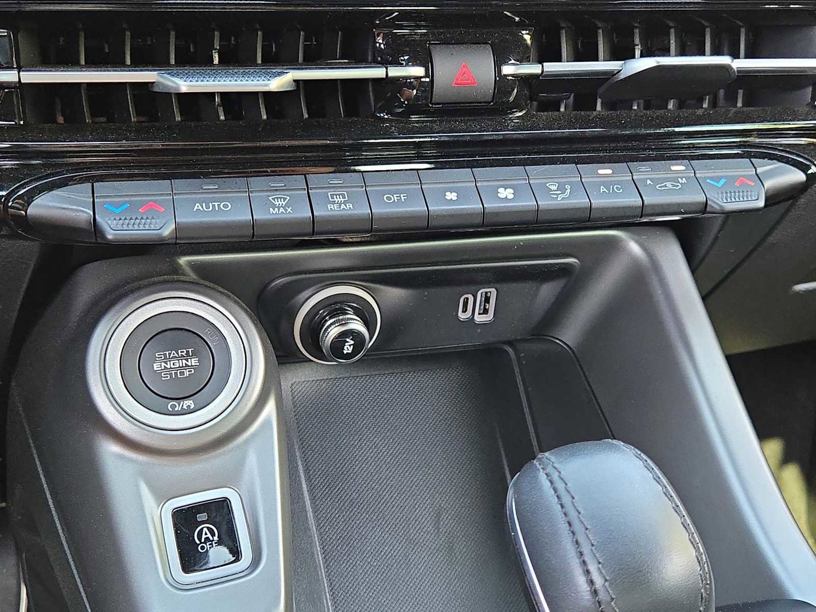 Used 2024 Dodge Hornet GT image 28