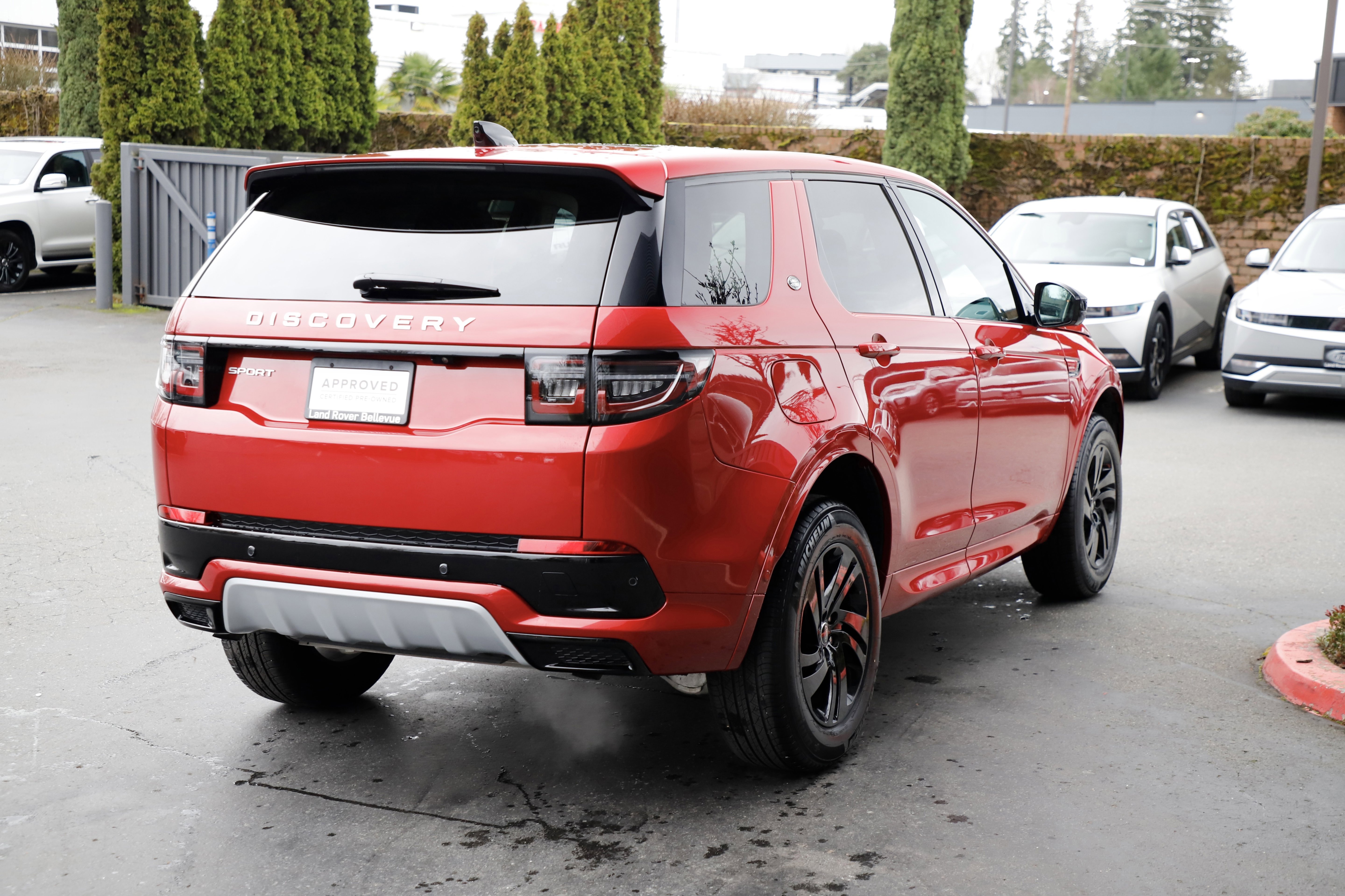 Certified 2025 Land Rover Discovery Sport S image 6