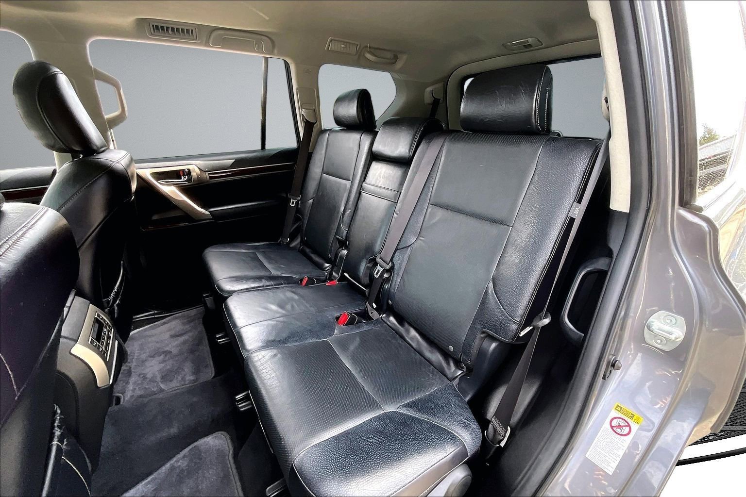 Used 2016 Lexus GX 460 w/ Premium Package AWD/4WD image 21