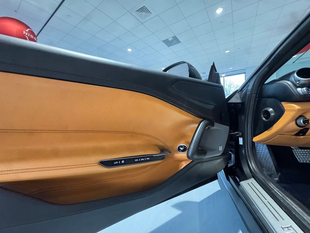 Used 2018 Ferrari GTC4Lusso T RWD image 39