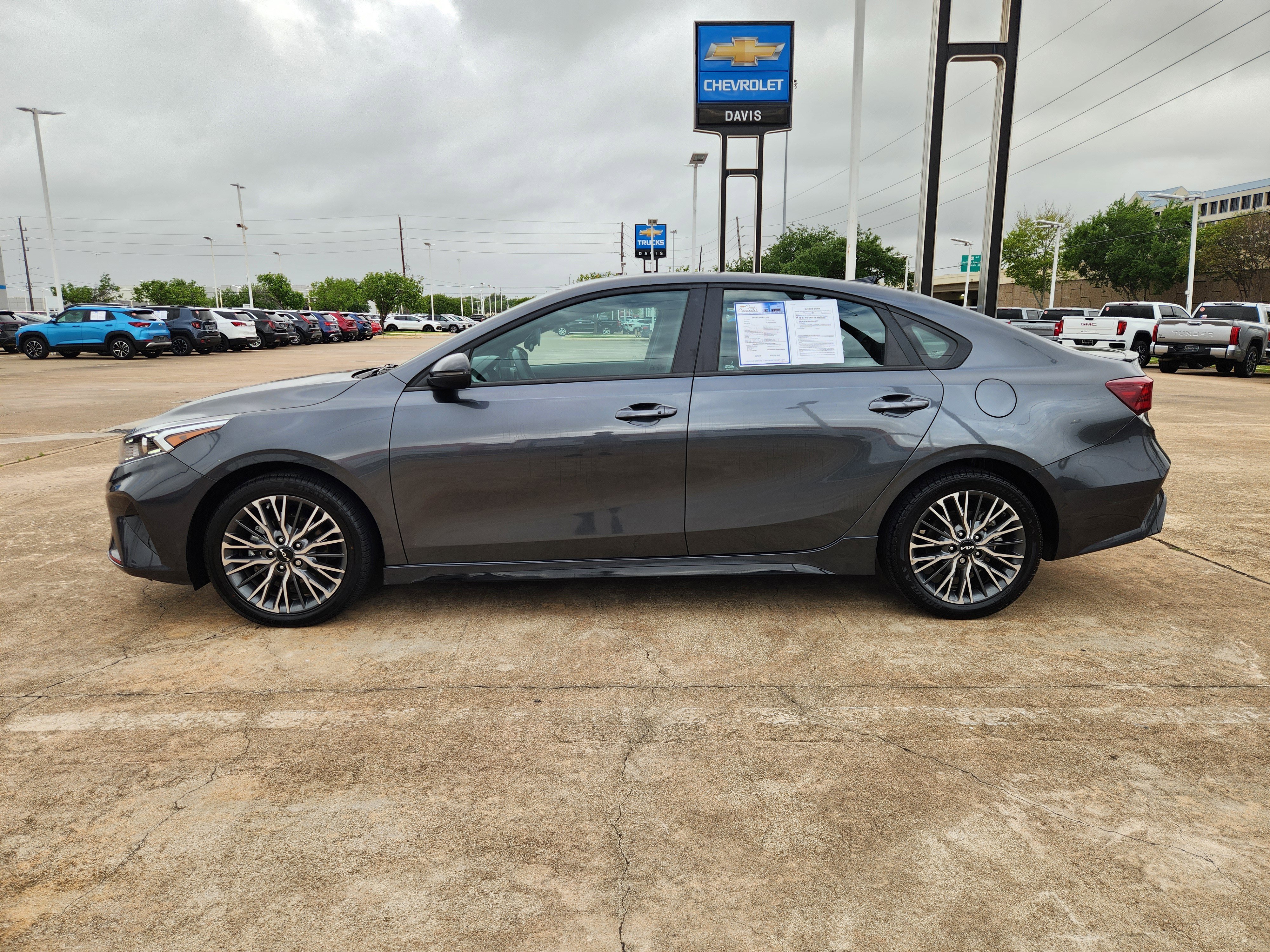 Used 2024 Kia Forte GT-Line w/ GT-Line Premium Package image 5